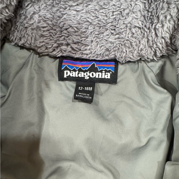 Patagonia Infant Red Puffer Snowsuit - Picture 5 of 7